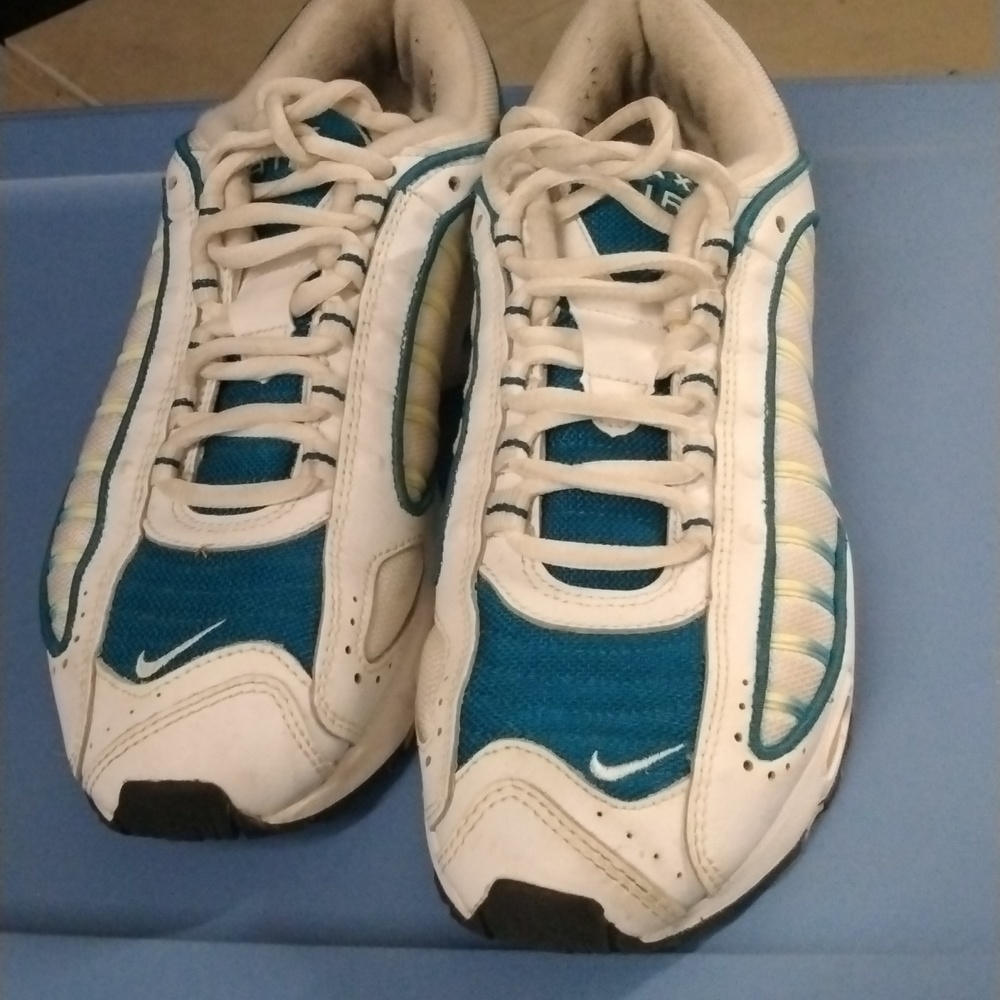 Nike Air Max Tailwind IV White Green Blue Women Running Shoe - Size 9